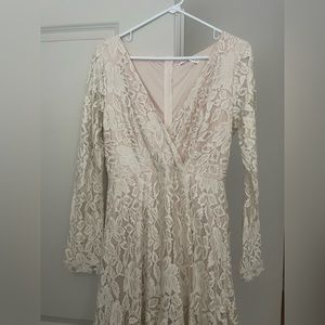 SAINTS AND SPIRITS NUDE LACE DRESS - NEVER WORN WITH TAGS - SIZE L